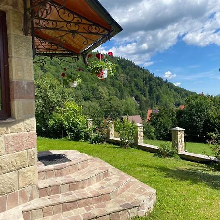 Underhills House Daire Yaremche Dış mekan fotoğraf