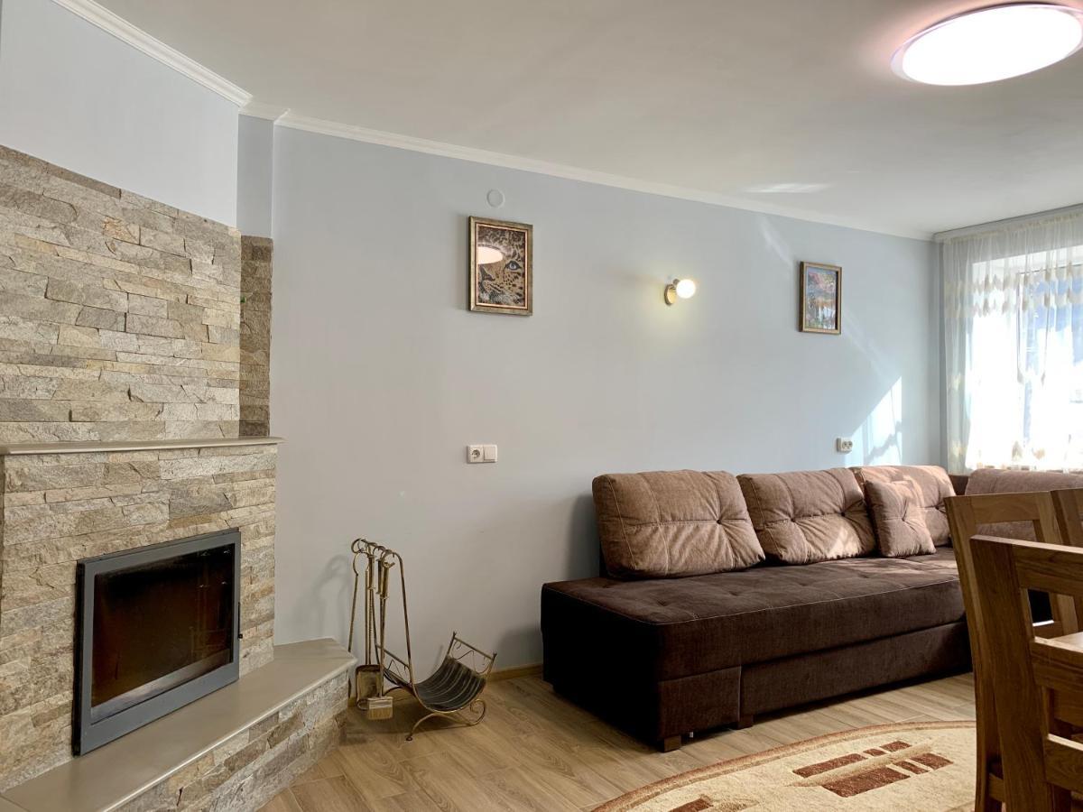Underhills House Daire Yaremche Dış mekan fotoğraf