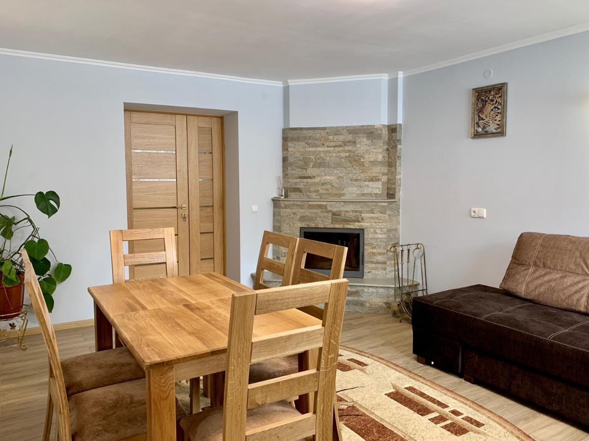 Underhills House Daire Yaremche Dış mekan fotoğraf