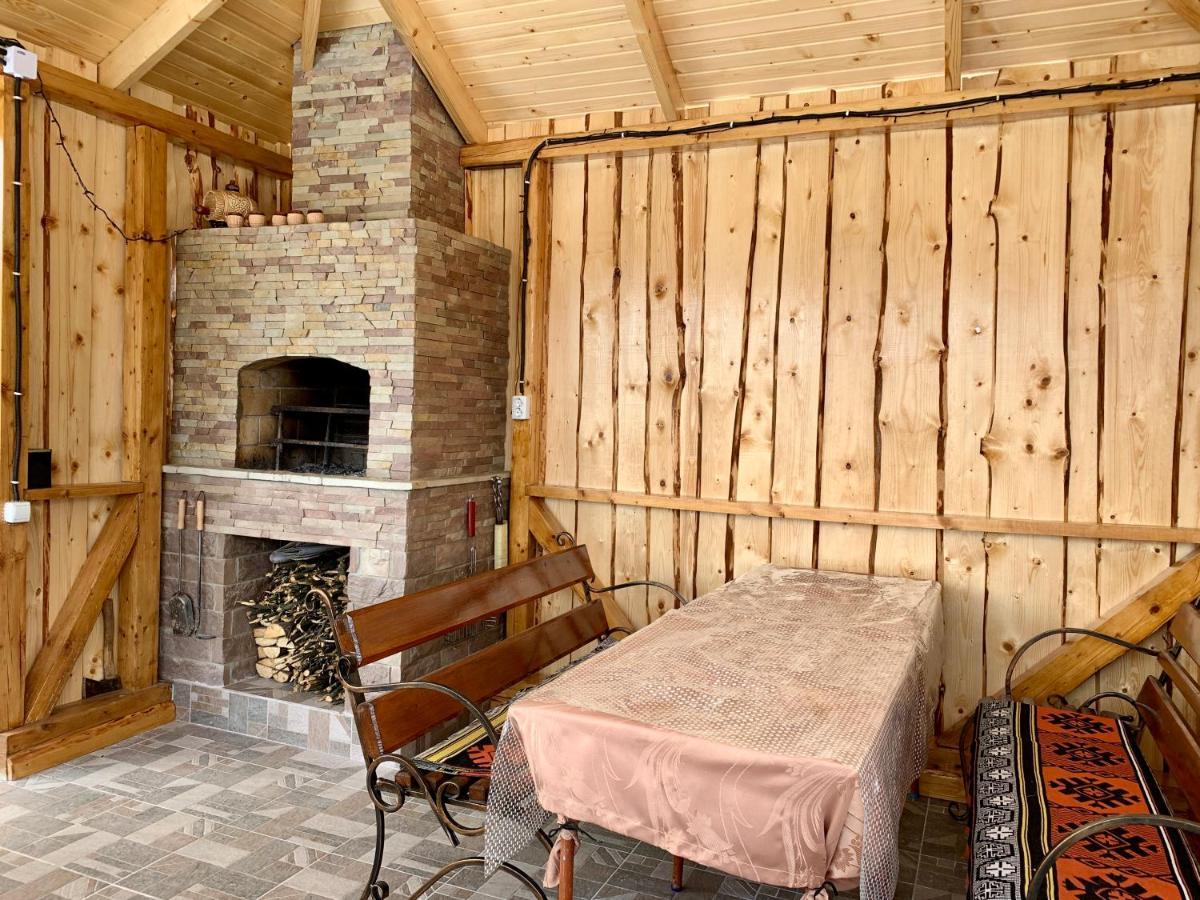 Underhills House Daire Yaremche Dış mekan fotoğraf